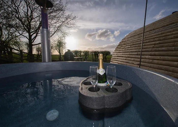 Glamping Pod 5 Shelter *